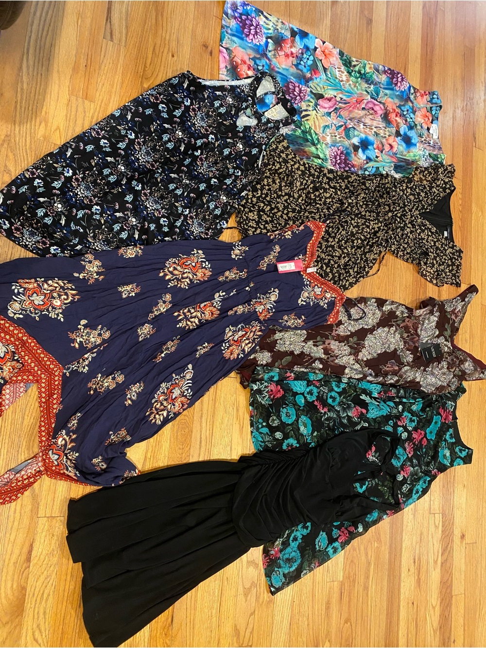 Lot of 7 size small 4 midi dresses